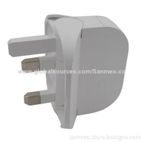 Portable USB Adapter for Digital Devices Such as iPhone/iPad/iPod, 5V DC, 1A OutputNew